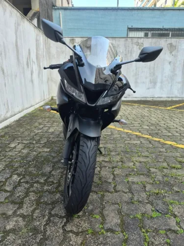 Yamaha YZF R-15 155 ABS 2025