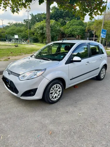 Ford Fiesta S 1.0 8V Flex 5P 2014