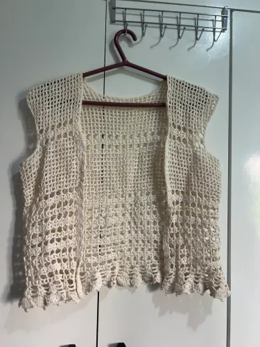 Colete de crochê