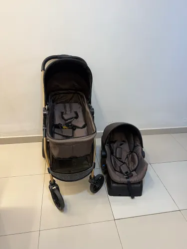 Carrinho de bebê mais bebê conforto c/ Base p/ Carro
