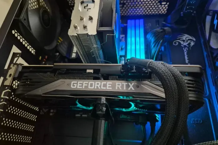 Placa de vídeo PNY RTX 3080 Ti 12GB XLR8 Triple Fan LED RGB