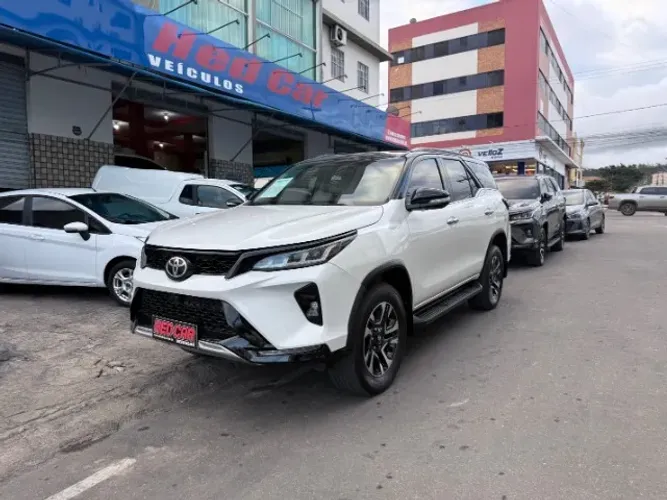 Toyota Hilux SW4 SRX 4X4 2.8 TDI 16V Dies. Aut. 2017