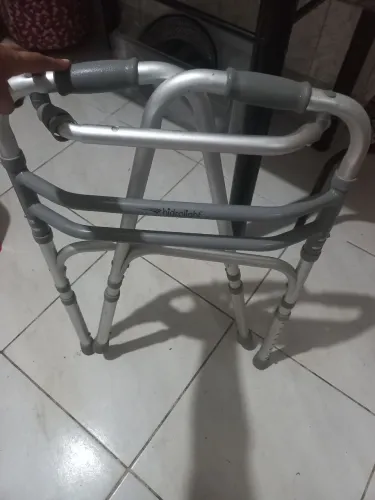 Andador Hidrolight Dobravel Adulto
