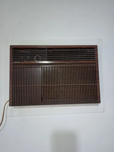 Ar condicionado Springer 7000 btus, de janela, 127v em perfeito estado.