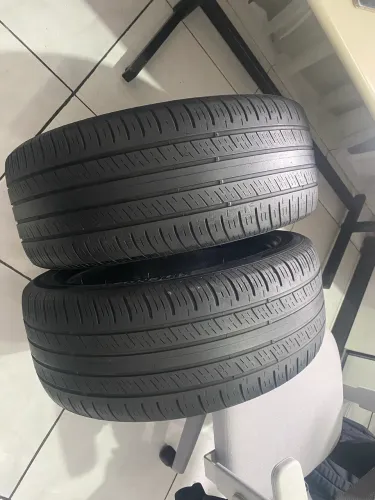 Pneus 245/45/19 hankook
