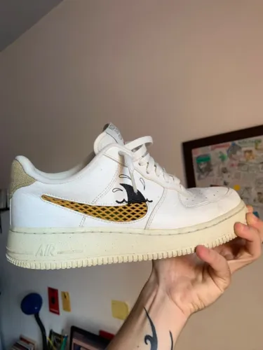Tênis Nike Air Force 1 07 LV8 Next Nature "Sun Club - White Shark's Fin"