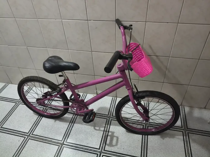 BICICLETA ROXA FEM