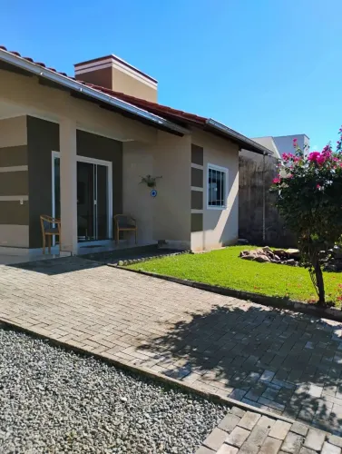 Casa a venda ótima localização