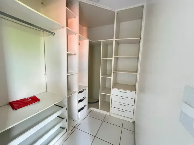 Imóvel para aluguel possui 300 metros quadrados com 3 quartos em Olho D'Água - São Luís -