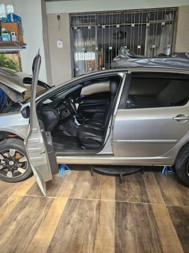 Peugeot 307 Soleil/ Presence 1.6/1.6 Flex 16V 5P 2009