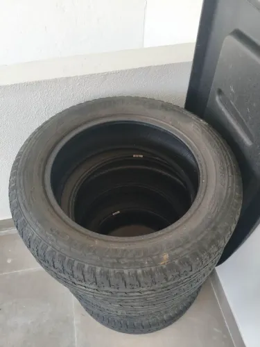 Pneus Goodyear EfficientGrip SUV  215 / 60 R17