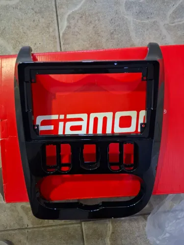 VENDO MOLDURA DA FIAMON 9pol
