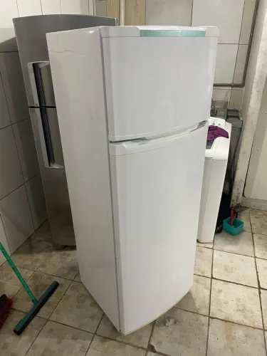 Vendo geladeira consul duplex 110 vts 220 vts funcionando perfeitamente