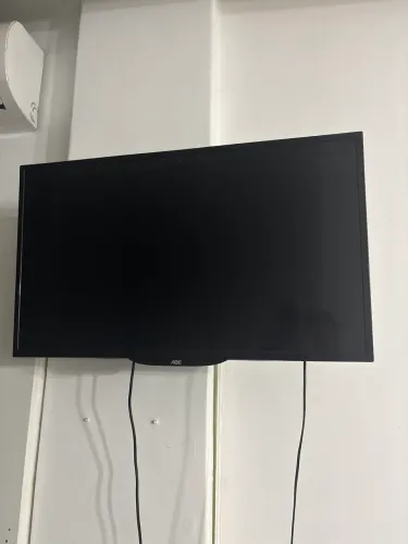Vendo TV AOC em perfeito estado 