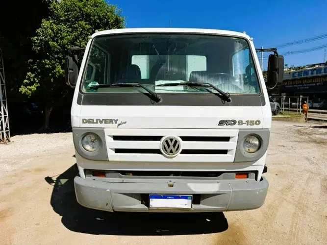 VW 8-150 E Delivery Plus 2011 - até 8 Lugares - Branca - Diesel - Documentado 2025