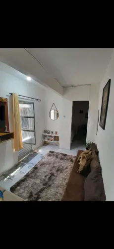 Alugo casa Reformada ,FAZ GRAND 4 final d linha das casas *