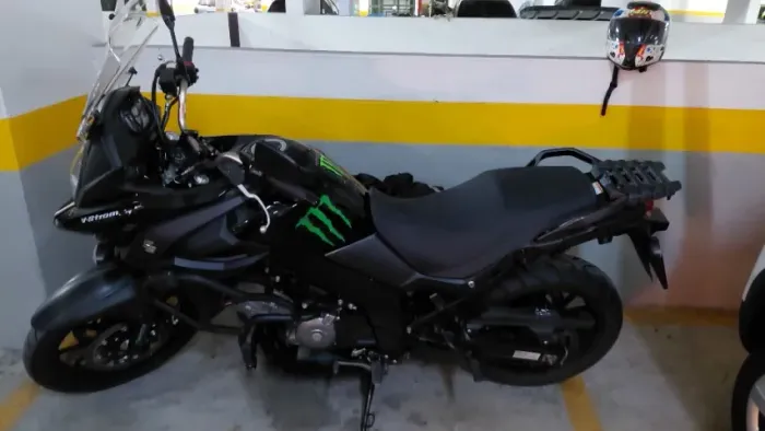 Suzuki V Strom zerado, manual e chave. 