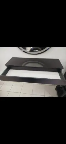 Móvel com gaveta 
