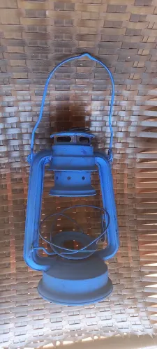 Lampião antigo sem vidro 