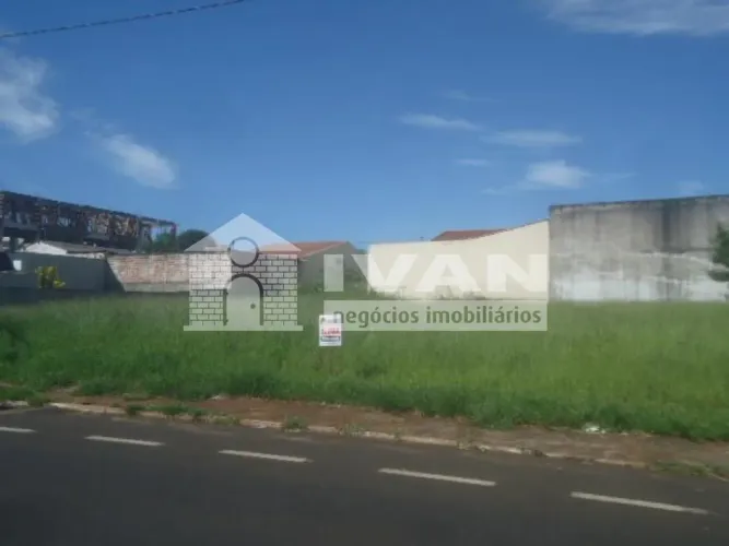 Terreno Padrão em Uberlândia