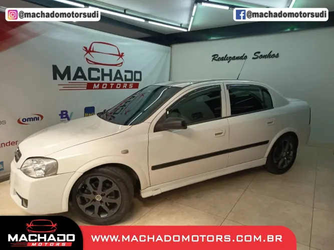 Chevrolet Astra Sed. Advant. 2.0 8V MPFI Flexp. 4P 2011