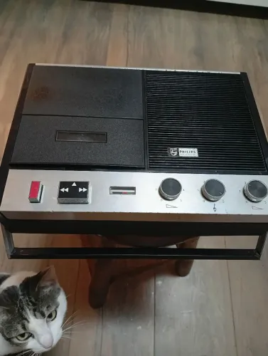 Gravador/ reprodutor Phipps anos 70