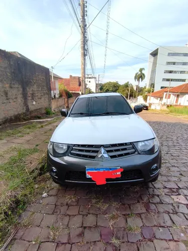 Mitsubishi L200 Triton GL 3.2 CD TB Int. Dies. Mec. 2015