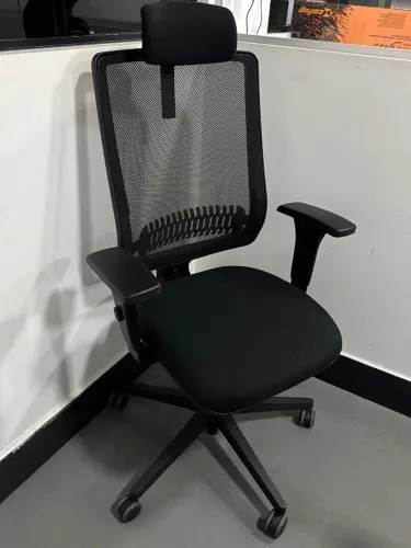 Cadeira Uni Tela Alta (FLEXFORM)