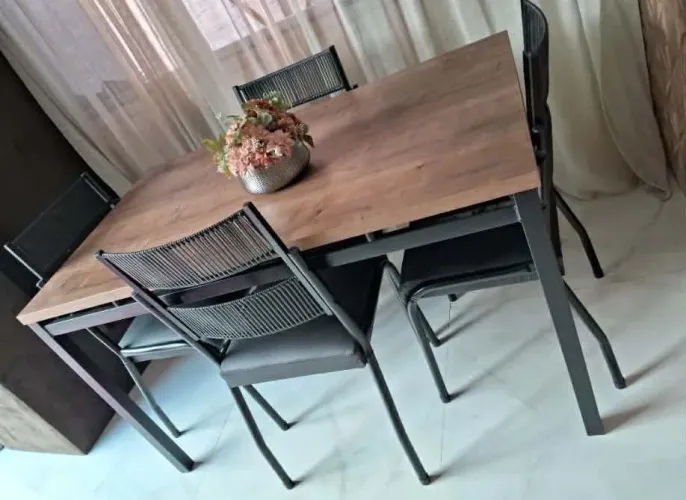 Conjunto de mesa Seminova