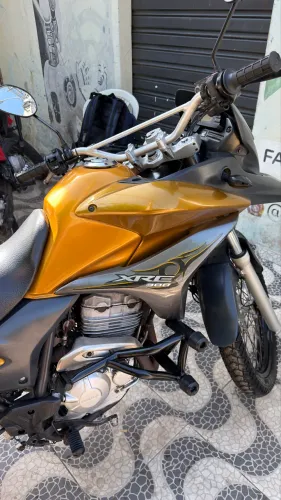 Moto Xre 300