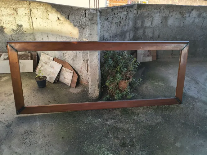 Moldura de Madeira
