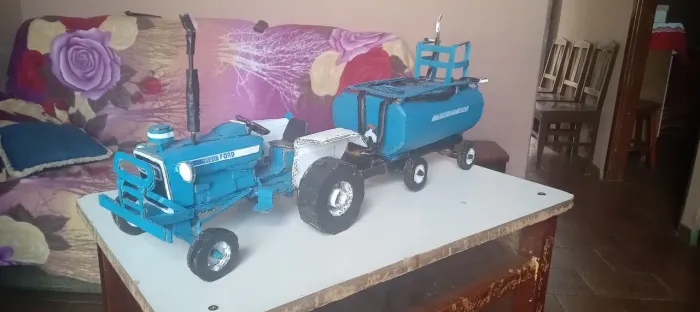 Miniatura de trator