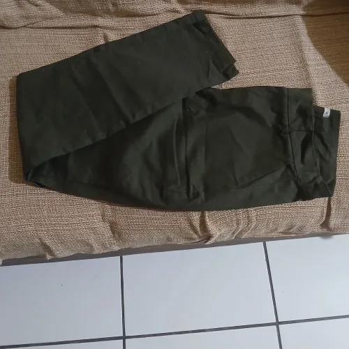 Calça comprada valor 10,00