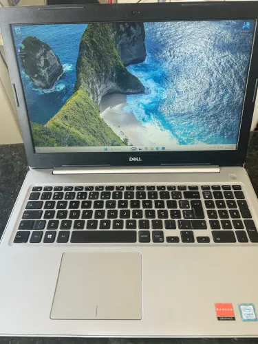 Notebook Dell core i5 8° geração placa de vídeo dedicada Radeon 4 gb