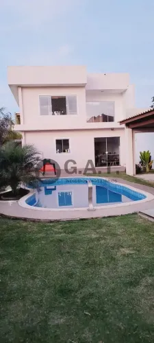 Chácara à venda em Votorantim-SP, bairro Capoavinha: 3 quartos, 1 suíte, 1 sala, 2 banheir