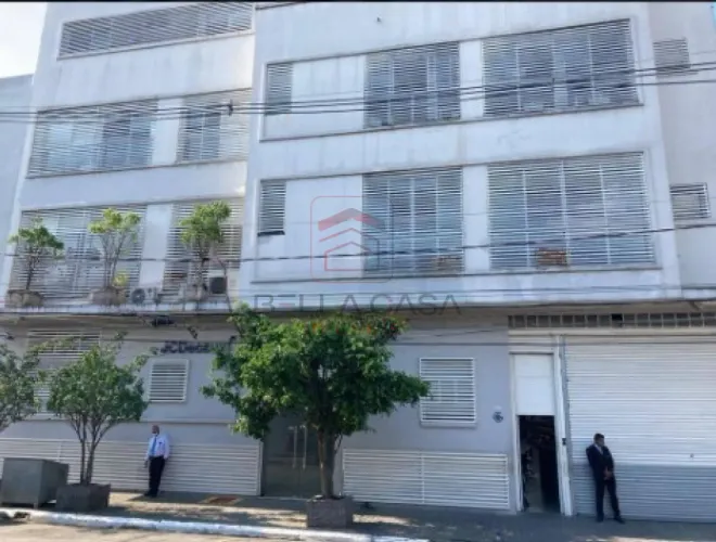 Galpão Comercial/ Industrial a venda na Luz