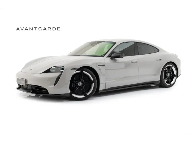 Porsche Taycan Turbo (elétrico) 2021