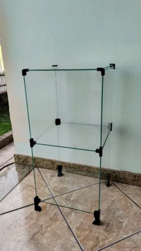 BALCAO VIDRO 2 ANDARES 70X30CM COM PEZINHOS LOJA/SALÃO/COMERCIOS
