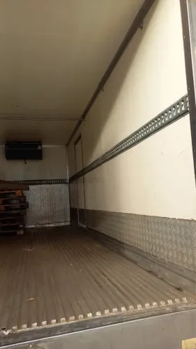 VENDE-SE BAÚ FRIGORÍFICO 3/4