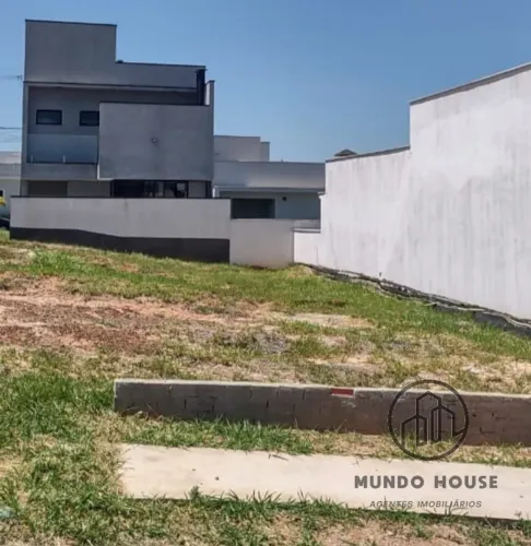 Terreno à venda no Horto Florestal Villagio 154,8 m²
