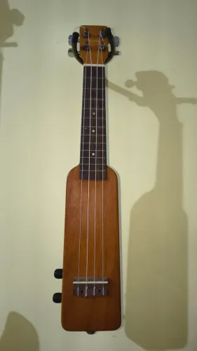 Ukulelê Elétrico