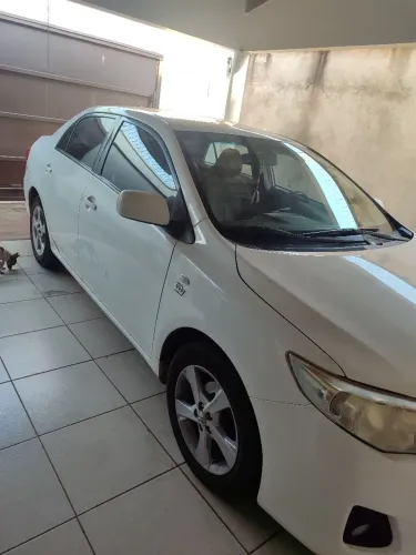 Toyota Corolla GLI 1.8 Flex 16V Aut. 2014