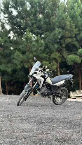 Honda XRE 300 Sahara Adventure 2026