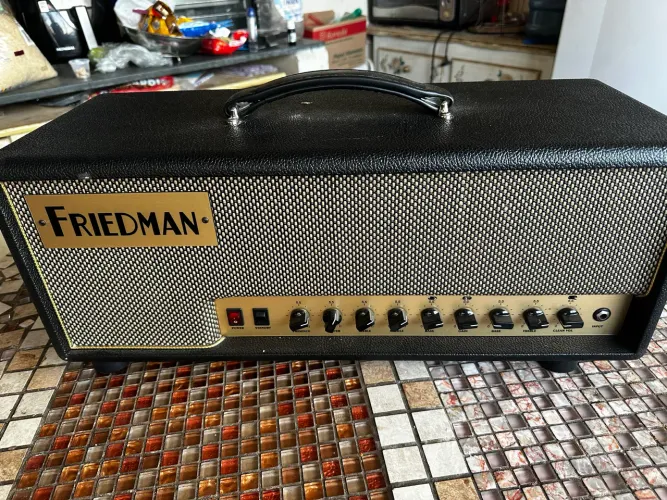 Amplificador friedman runt 50 para guitarra mint condition