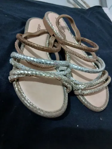 Sapatos adulto e infantil