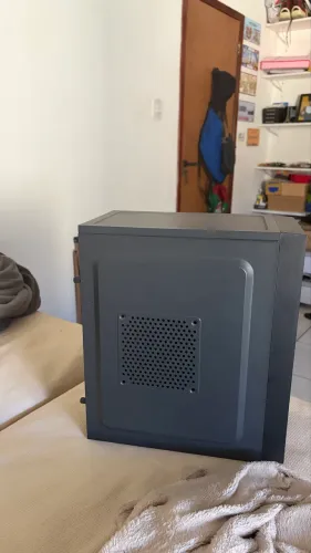 Gabinete com fonte P450B