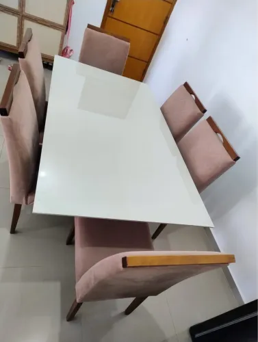 Mesa de Jantar com 6 Cadeiras - R$ 900 (negociável)