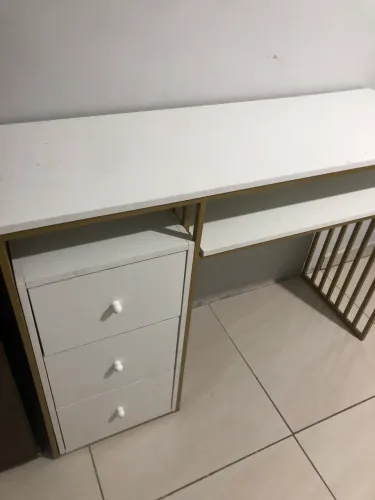 Mesa escrivania para unhas 