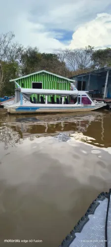 Lancha expresso disponível ( só o casco)