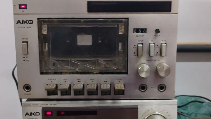 Tape deck aiko